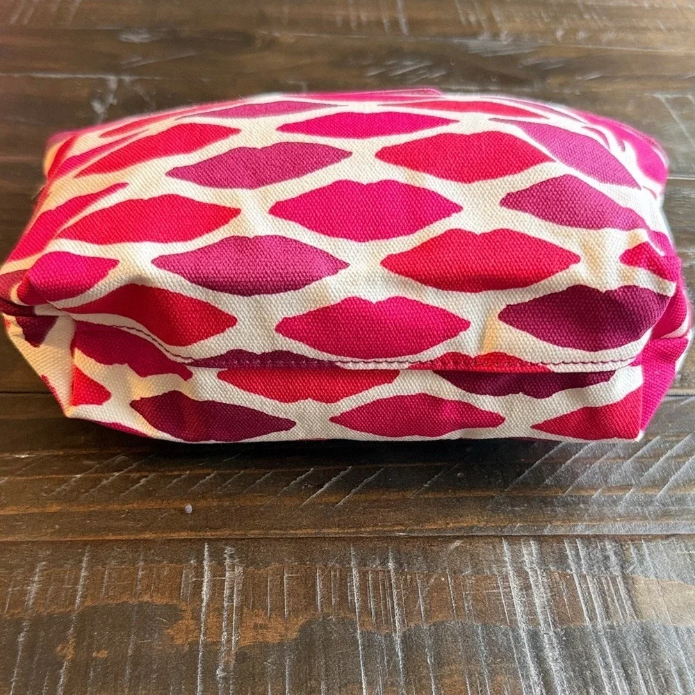 Estee  Lauder x Kendra Dandy Pink Lips ‎ Cosmetic Bag  Pink and Red